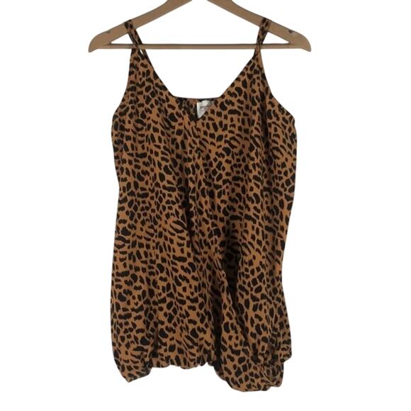 Hayden Los Angeles Animal Print Surplice V-Neck Sleeveless Cami Top - Picture 2 of 4